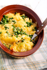 Cauliflower and peas gratin