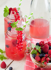 Beeren Limonade 