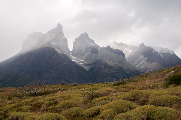 słynne Rogi w chilijskim Parku Torres del Paine - obrazy, fototapety, plakaty