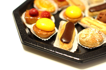 Assiette de mignardises sucrées