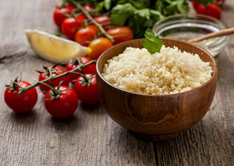 cooked couscous, fresh vegetables