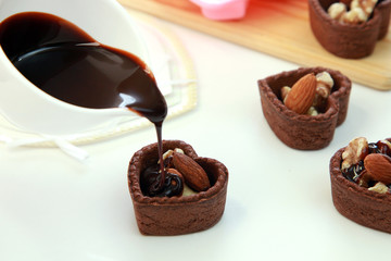 チョコレートタルト