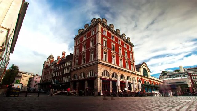 Time-lapse of Apple Market in London