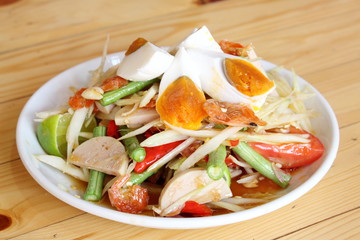 Papaya salad with egg