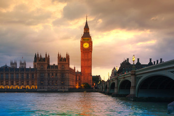 Fototapeta premium Big Ben and houses of Parliament at sunset. 