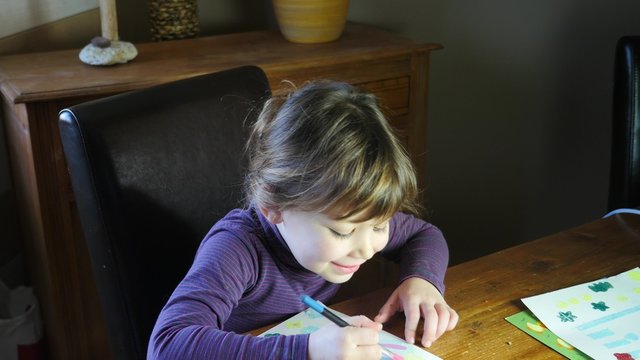 coloriage avec des paillettes