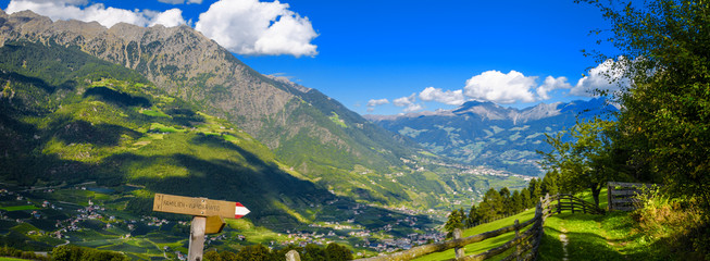Landschaft in Südtirol, Etschtal, Panorama