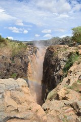 Epupa Wasserfall mit Regenbogen