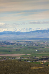 Fototapeta na wymiar Overlooking Yakima Washington