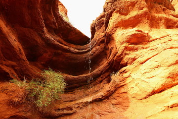 Красная глина