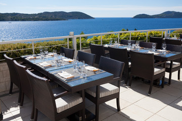 set table with sea view