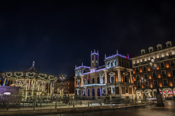 Fototapeta na wymiar plaza mayor noche Valladolid