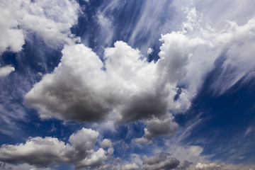 clouds in the sky  