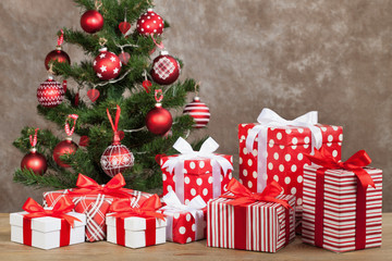 Christmas gift box and  green christmas tree