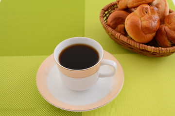 おいしそうなパンとコーヒー