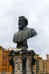 Fototapeta na wymiar Bust of Benvenuto Cellini, Florence, Italy by Raffaeallo