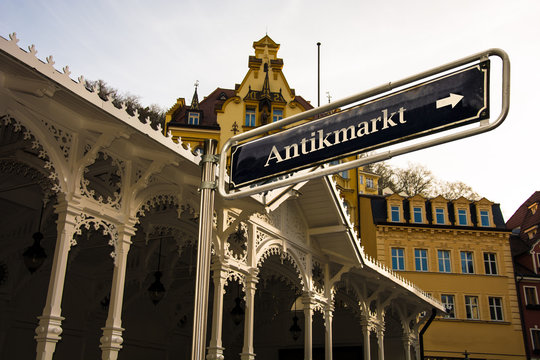 Schild 55 - Antikmarkt