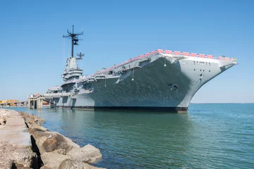 Fotobehang USS Lexington © st_matty