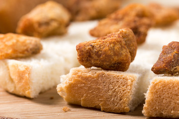 Greaves on the slices toast bread
