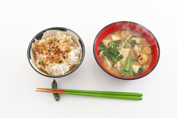 おいしそうなご飯と味噌汁