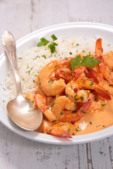 shrimp with coconut milk and curry sauce