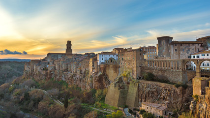 Obraz premium Panorama of the medieval town of Etruscan in Tuscany, Pitigliano