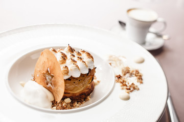 apple cake with meringue