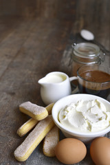 Ingredients for making tiramisu.