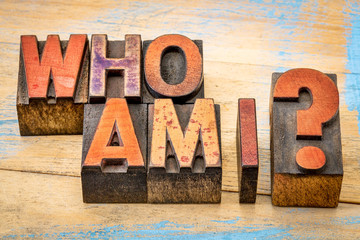 Who am I - question in wood type