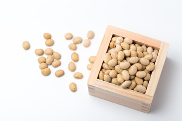 節分の豆とマス