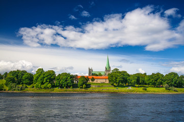 Fototapeta na wymiar Nidarosdomen - Nidaros Cathedral landscape in Trondheim, Norway