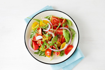 light tomato salad with arugula