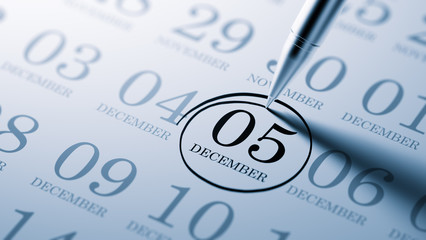 December 05 written on a calendar to remind you an important app