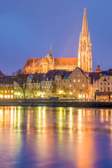 Fototapeta na wymiar Regensburg at Night