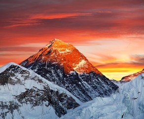 Evening colored view of Mount Everest from Kala Patthar - obrazy, fototapety, plakaty