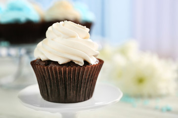 Cupcakes on table