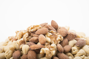 ミックスナッツの山