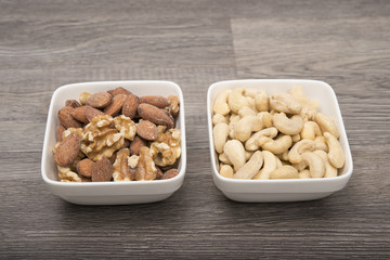 カシューナッツとミックスナッツ