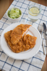Wiener Schnitzel mit Salat