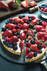 Fresh berry fruit tart