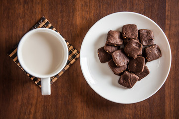 milk and cookie