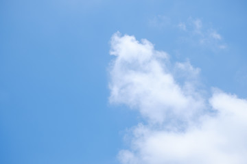 Obraz premium Abstract White clouds on a blue sky background