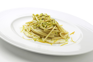 Spaghetti with pistachio and citrus yellowtail