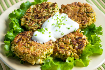 Vegan burgers with  Zucchini and Cereal