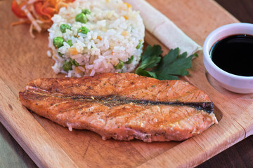 Grilled salmon with rice