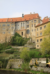 Obraz premium CESKY KRUMLOV, CZECH REPUBLIC - MAY 01, 2013: View to historic castle of Cesky Krumlov