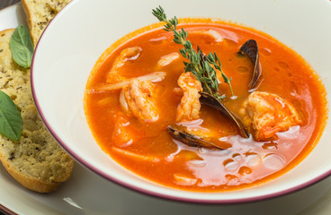 Fish soup with tomatoes and mussels