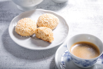 Almond cookies