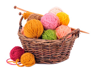 Basket with yarn 