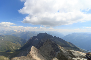Obraz premium Panorama widok z halnym Grossglockner i lodowami w Hohe Tauern Alps, Austria